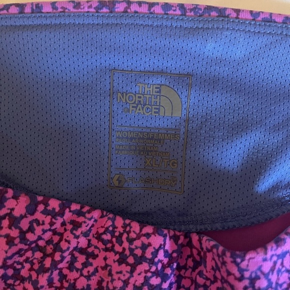 North Face Flashdry Women's Sweet Violet Splash Motus Capris Tights - Picture 2 of 4